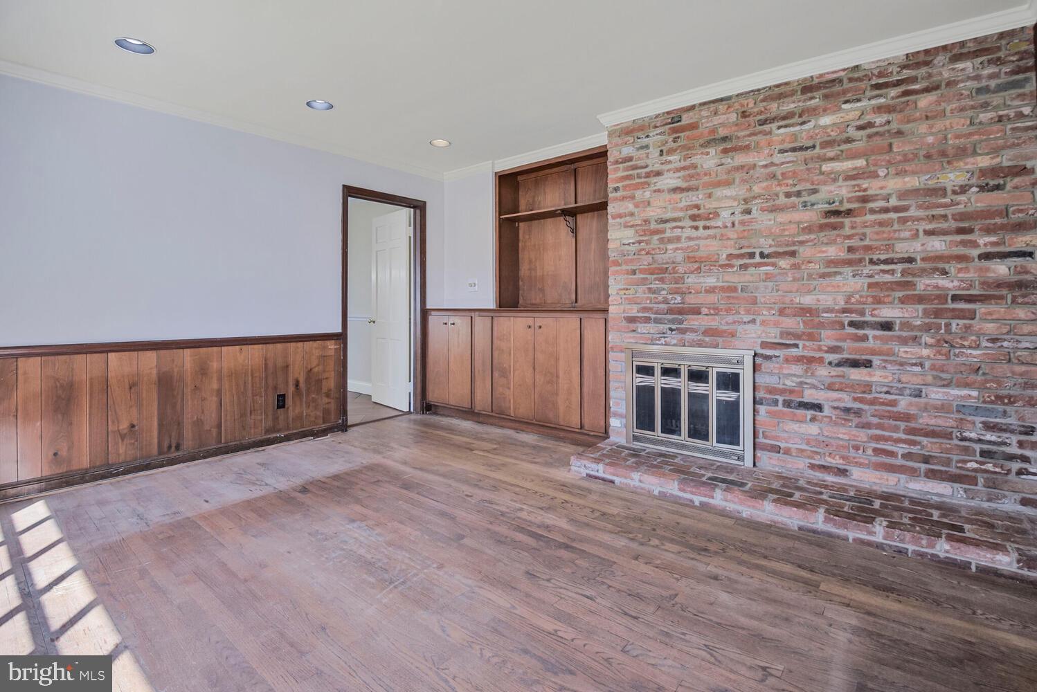 BURNING TREE VIEW - Residential Lease