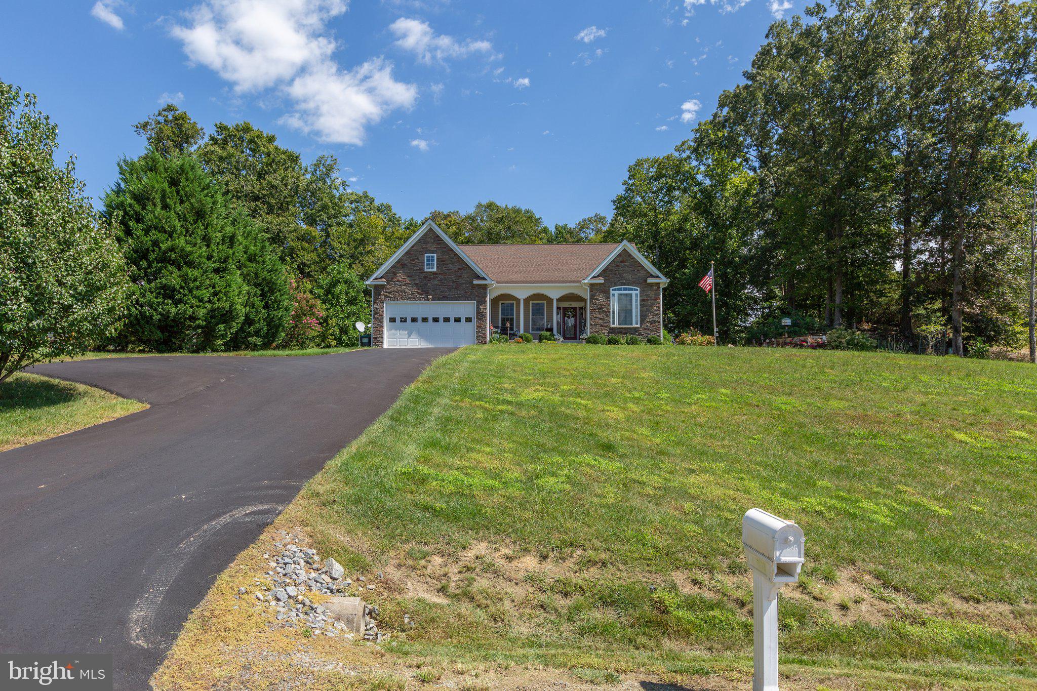 SOUTHERN HILLS ESTATES - Residential