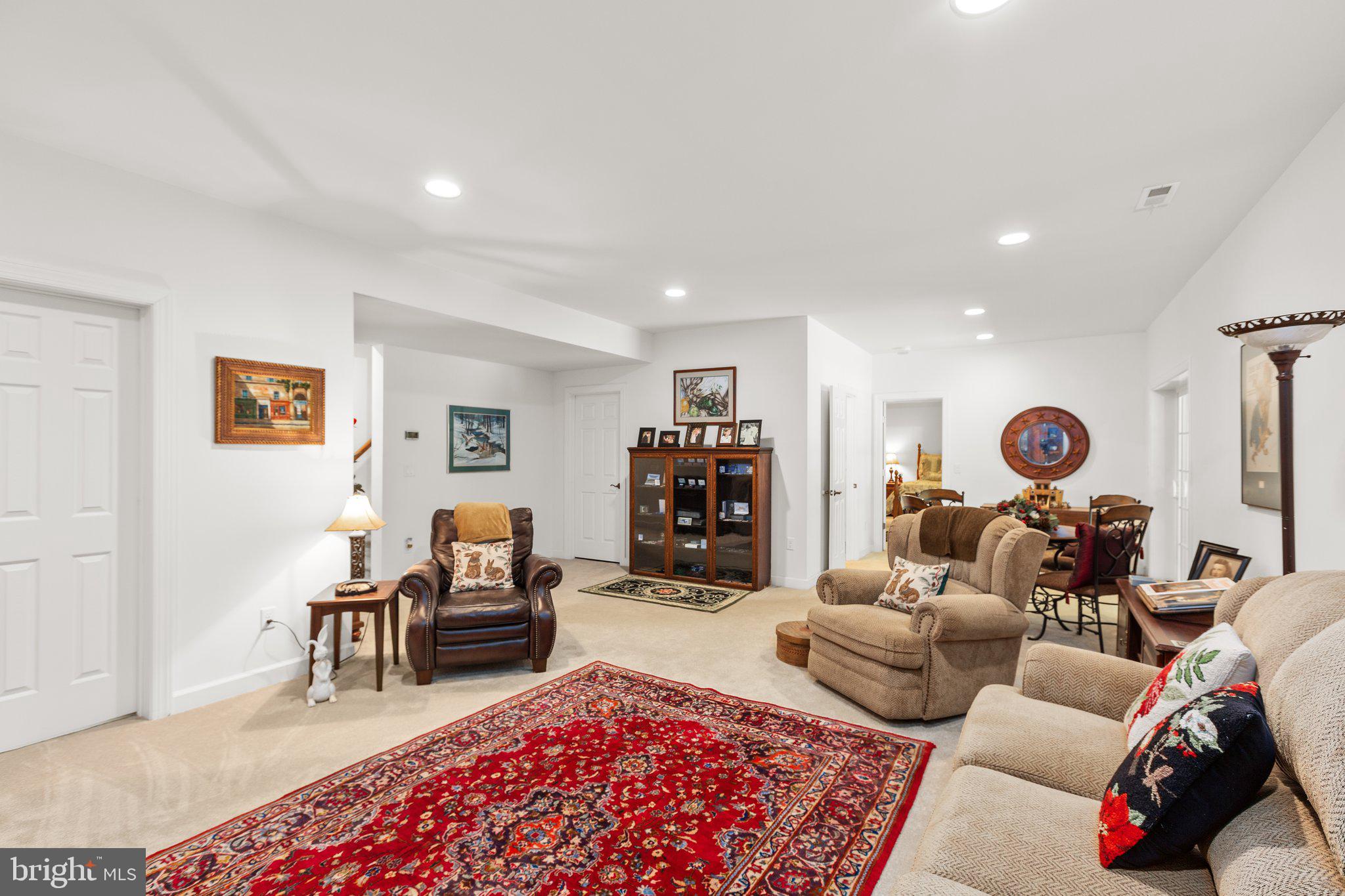 SOUTHERN HILLS ESTATES - Residential