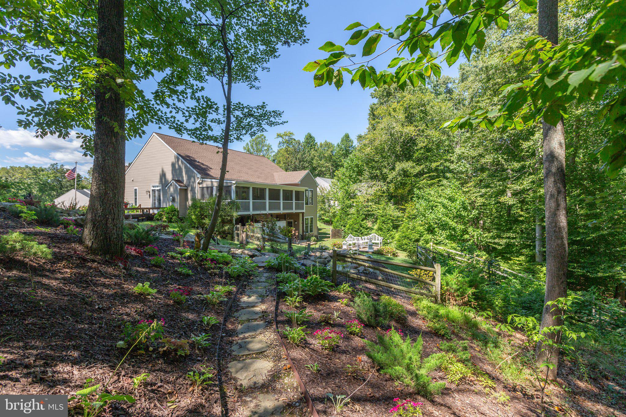 SOUTHERN HILLS ESTATES - Residential