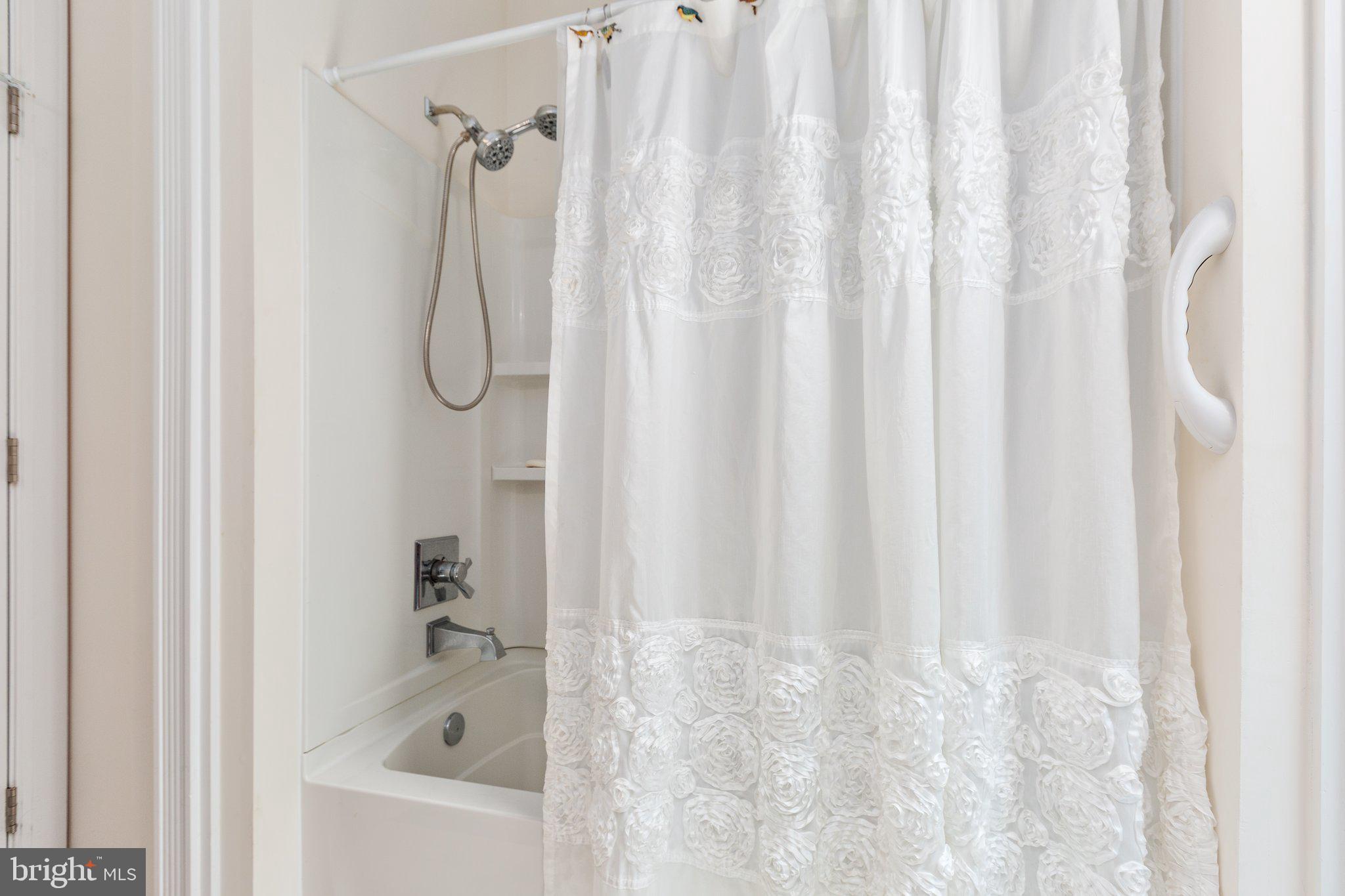 SOUTHERN HILLS ESTATES - Residential