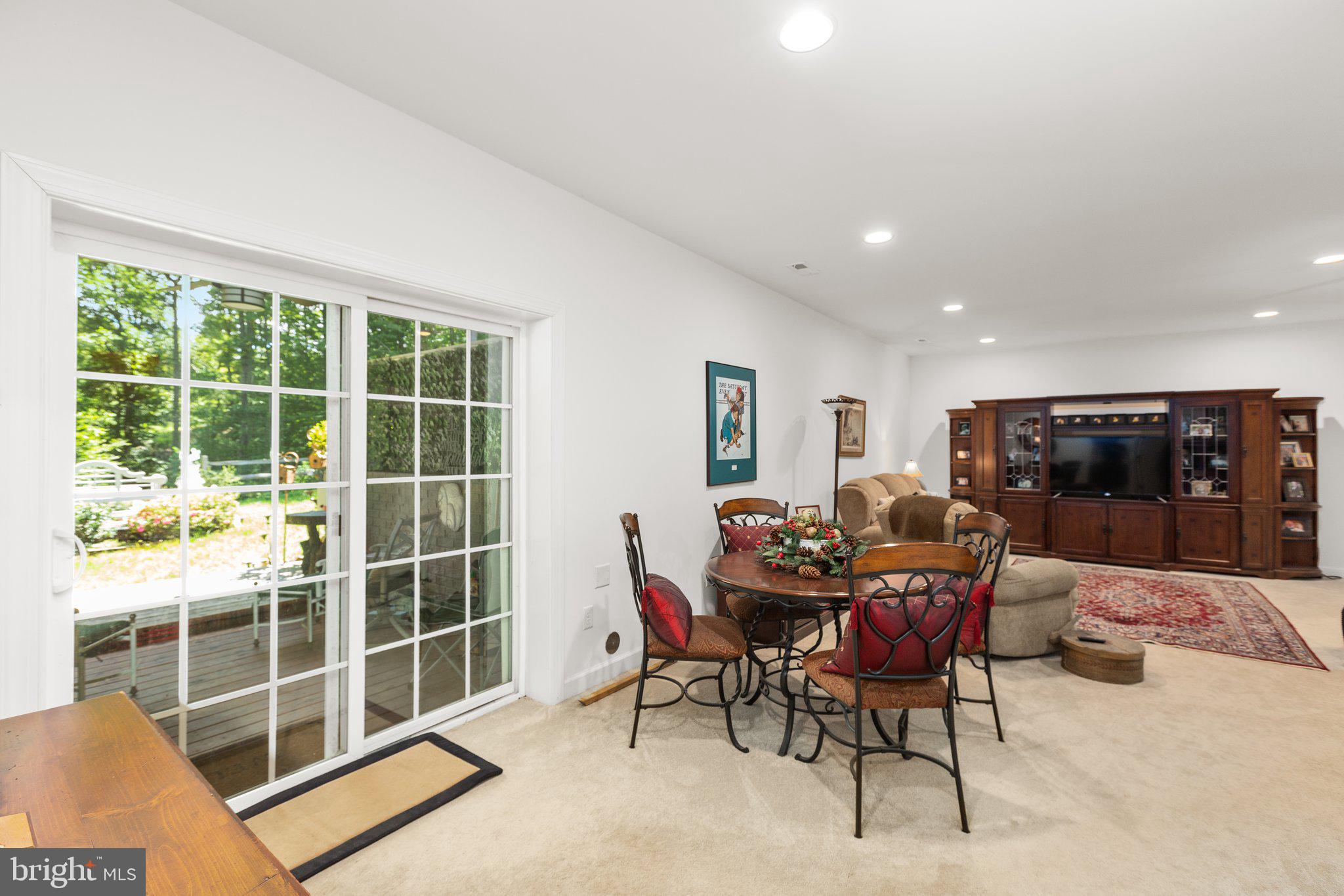 SOUTHERN HILLS ESTATES - Residential