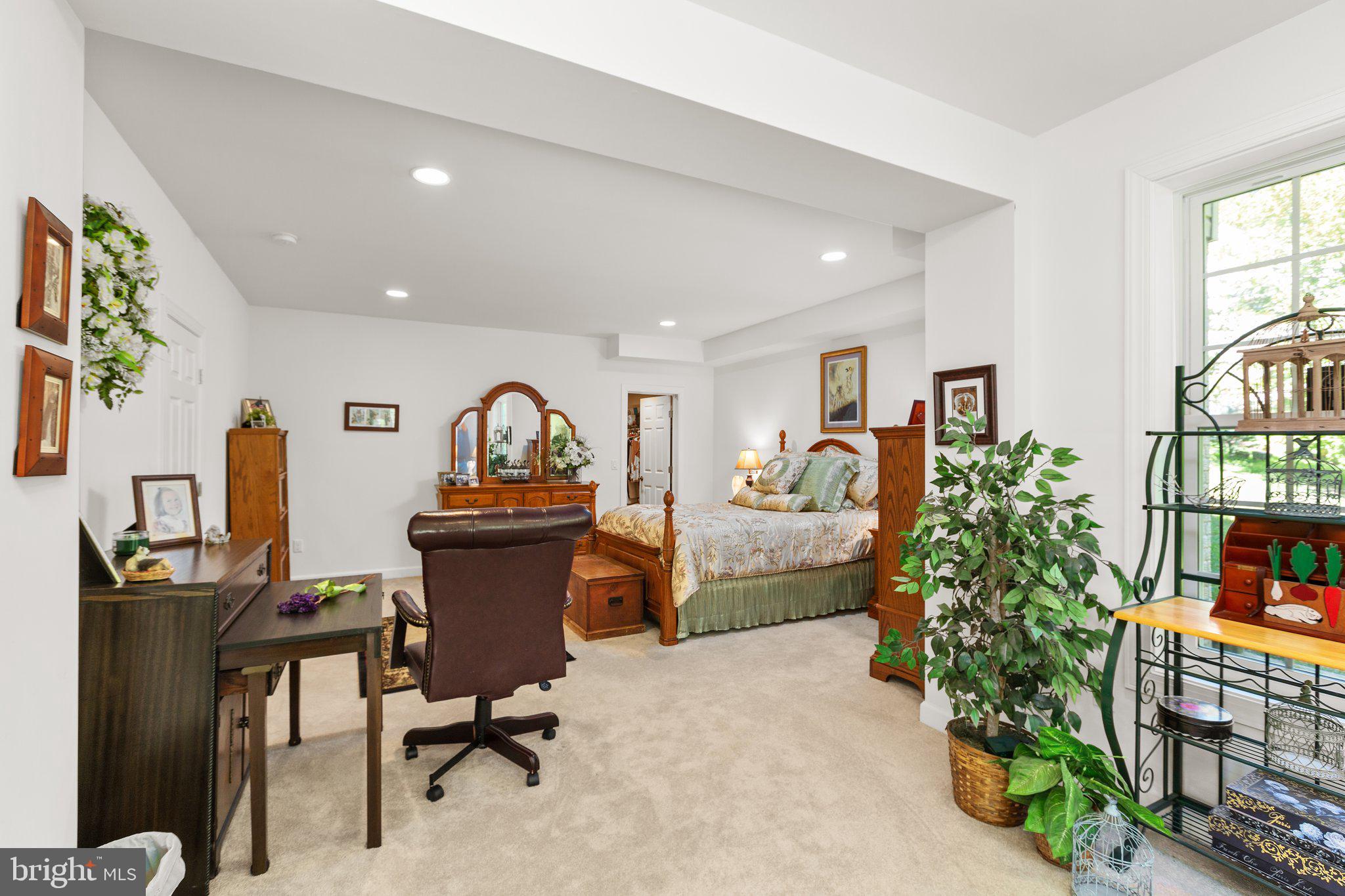 SOUTHERN HILLS ESTATES - Residential