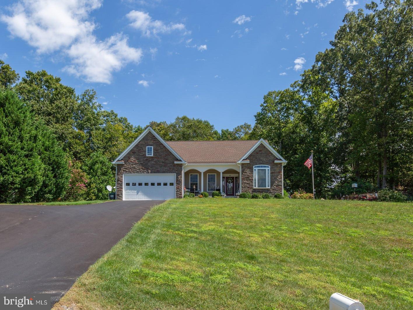 SOUTHERN HILLS ESTATES - Residential