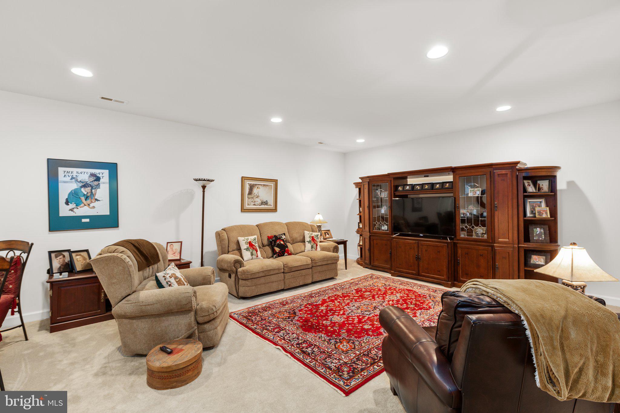 SOUTHERN HILLS ESTATES - Residential