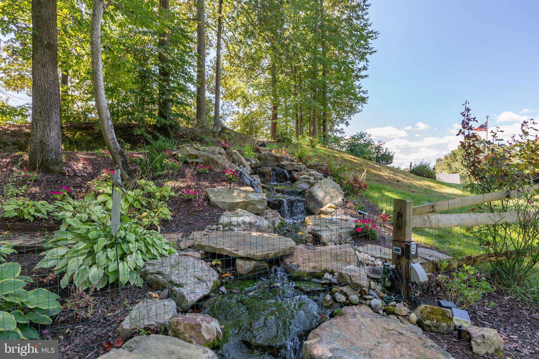 SOUTHERN HILLS ESTATES - Residential