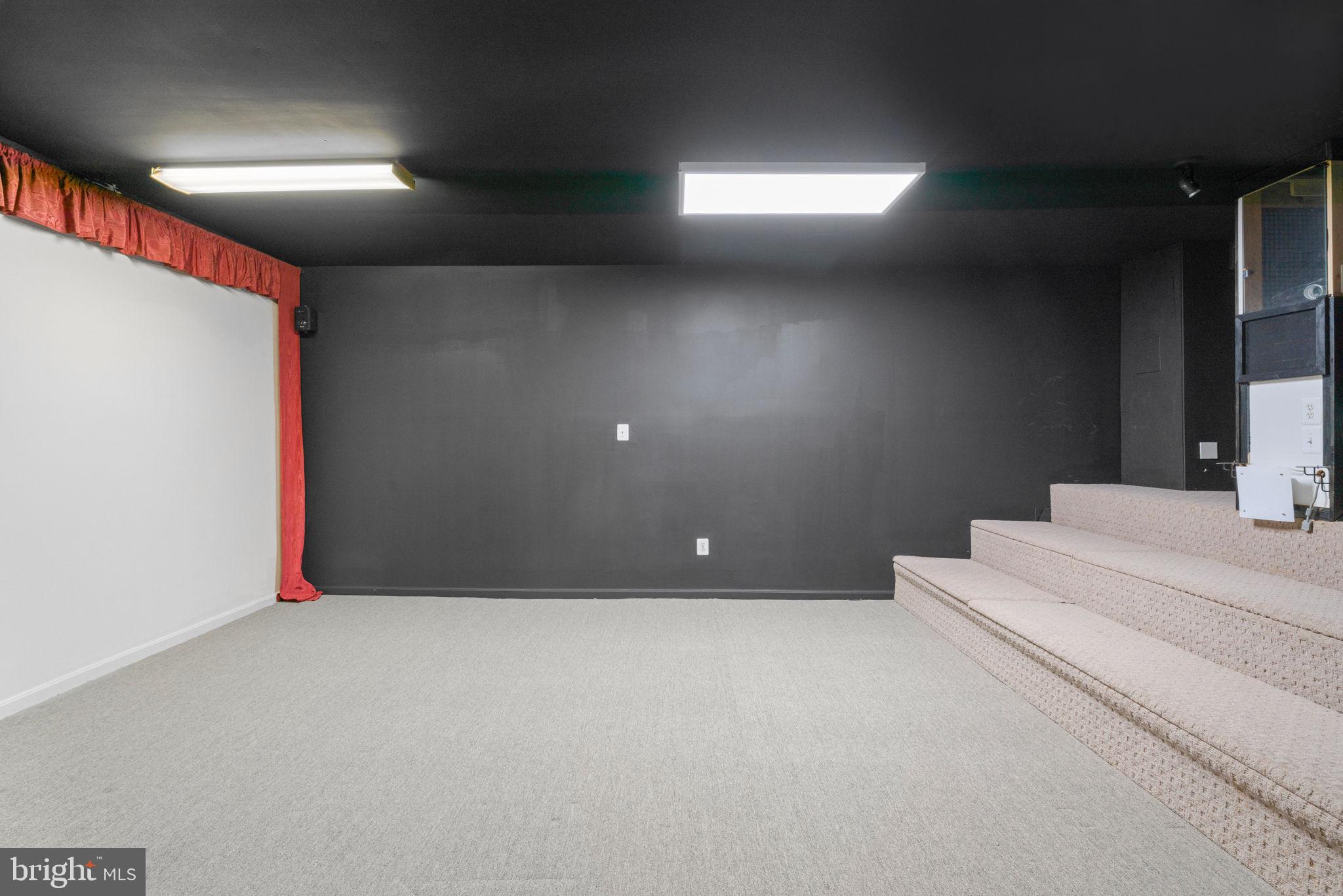 PT ROCKVILLE OUT RES. 3 - Residential