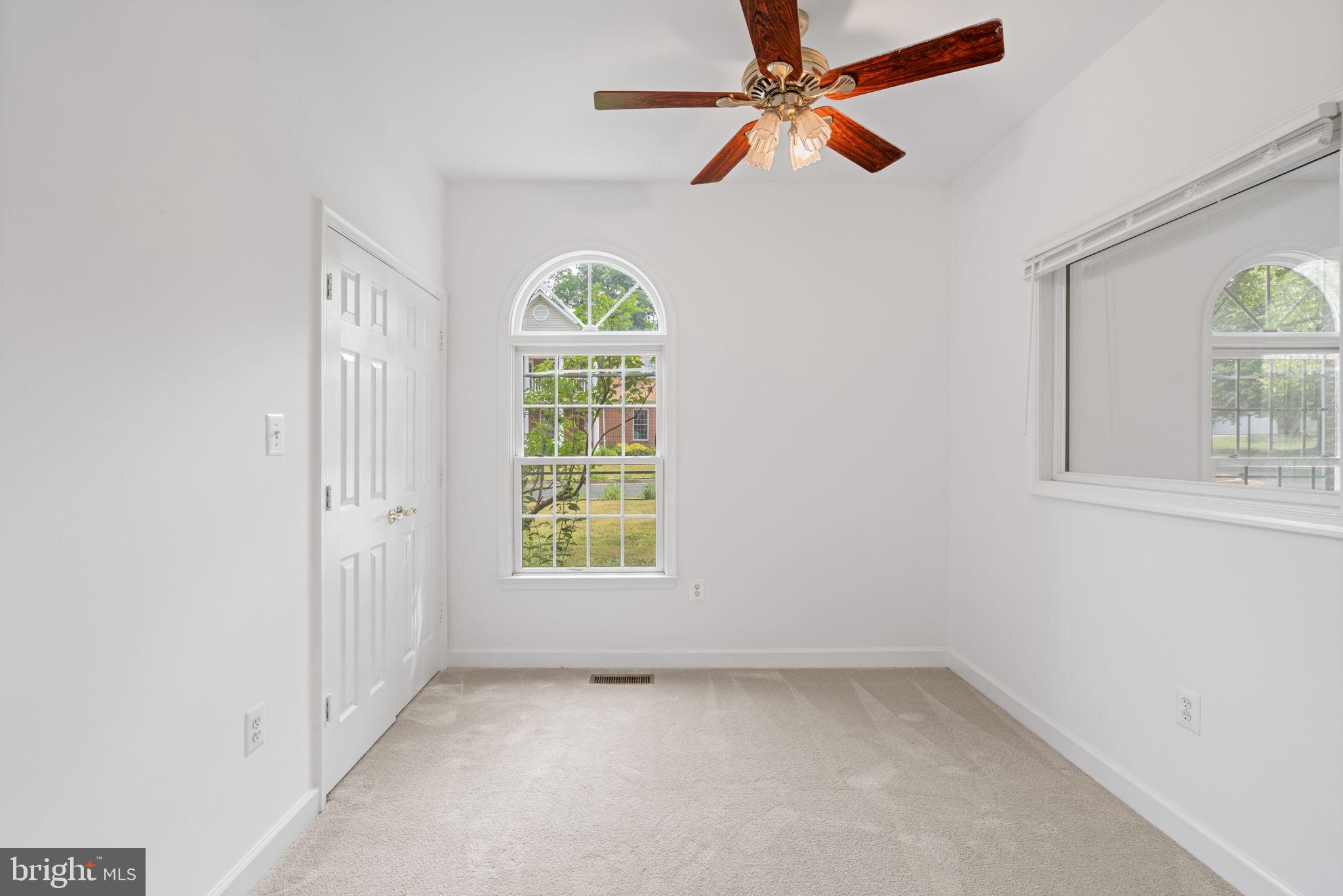 PT ROCKVILLE OUT RES. 3 - Residential