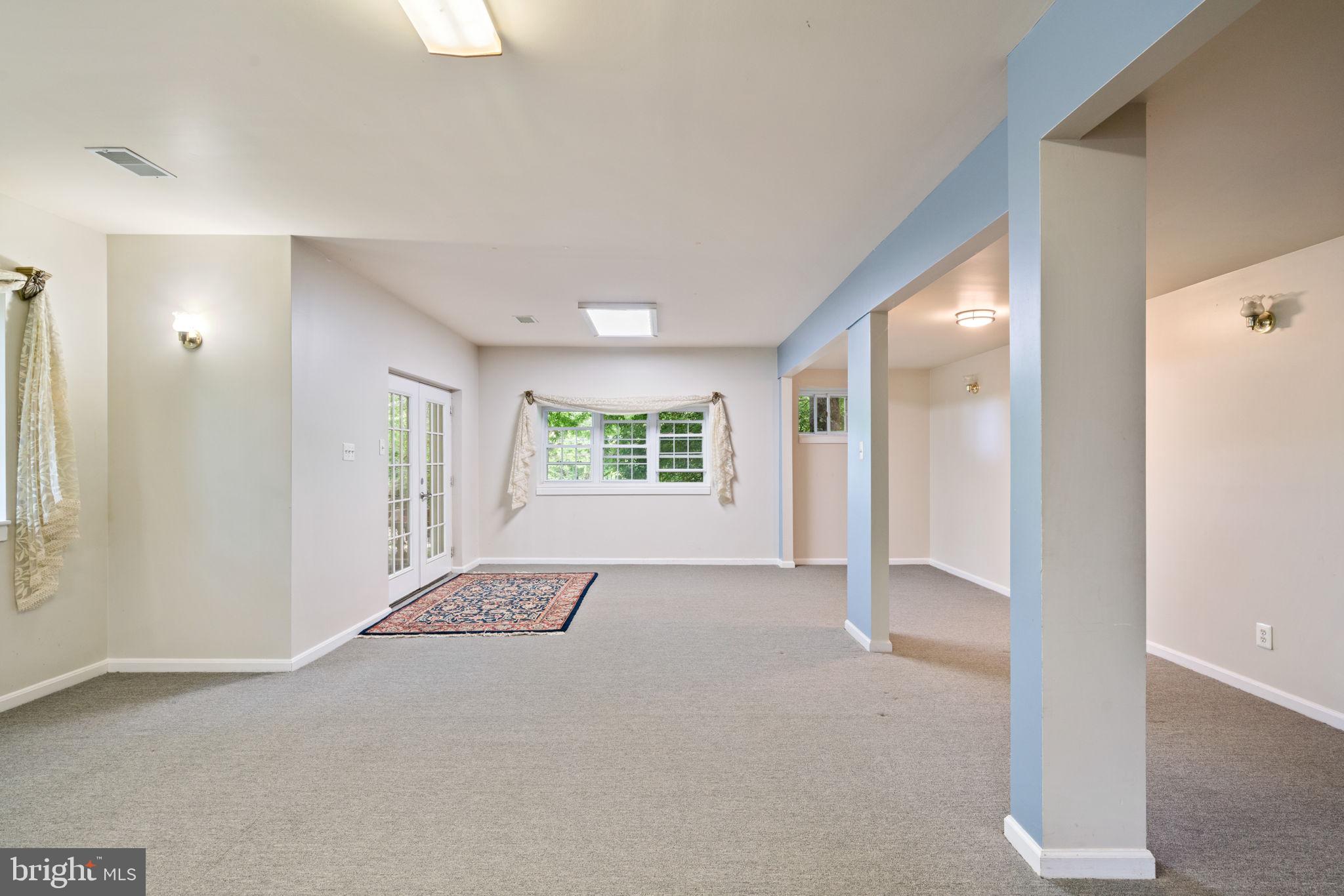 PT ROCKVILLE OUT RES. 3 - Residential