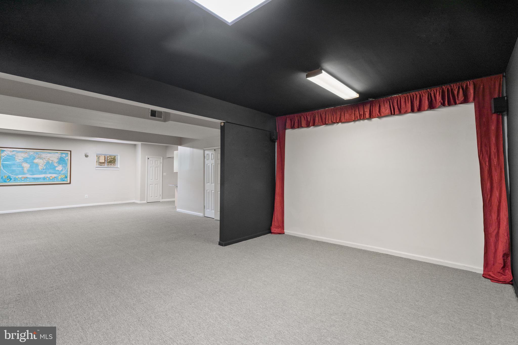 PT ROCKVILLE OUT RES. 3 - Residential