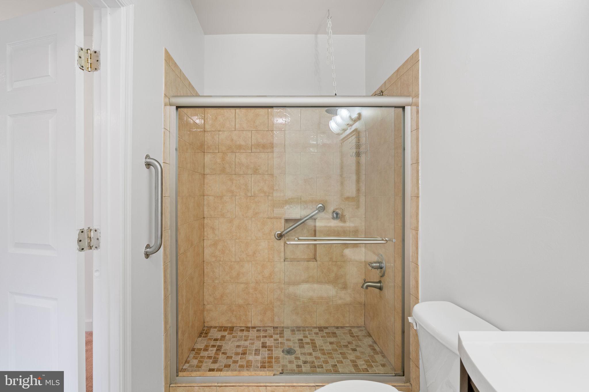 PT ROCKVILLE OUT RES. 3 - Residential