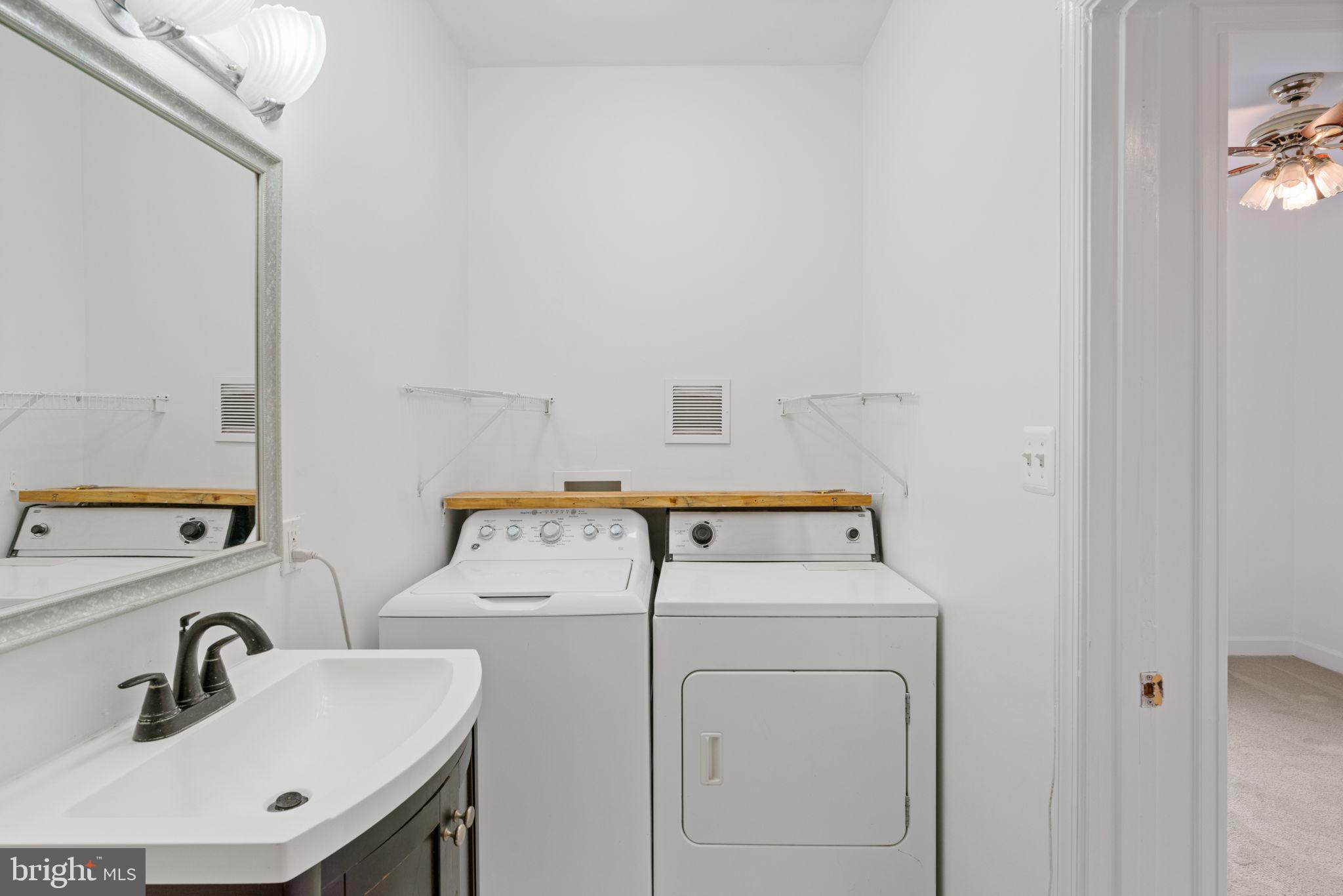 PT ROCKVILLE OUT RES. 3 - Residential