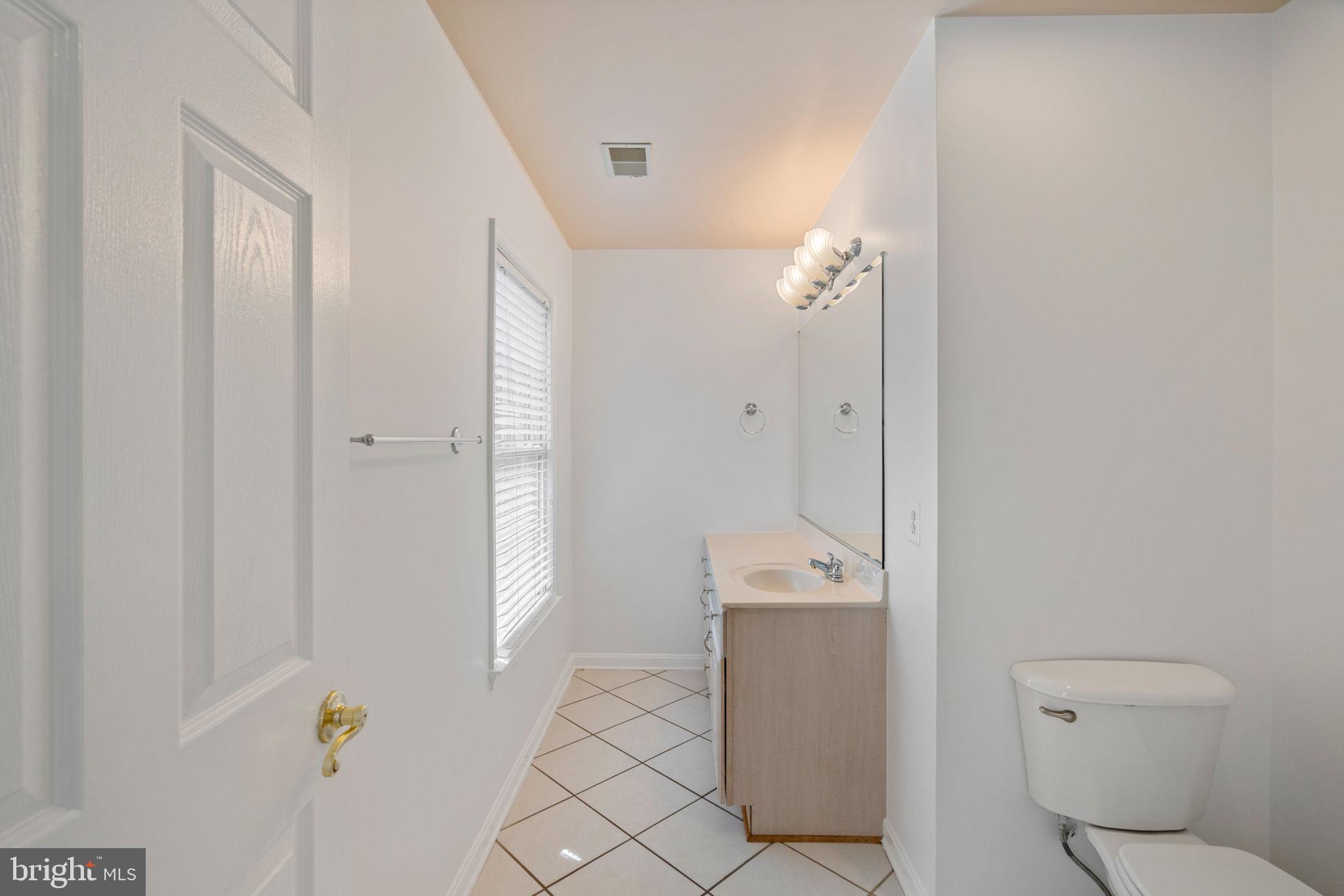 PT ROCKVILLE OUT RES. 3 - Residential