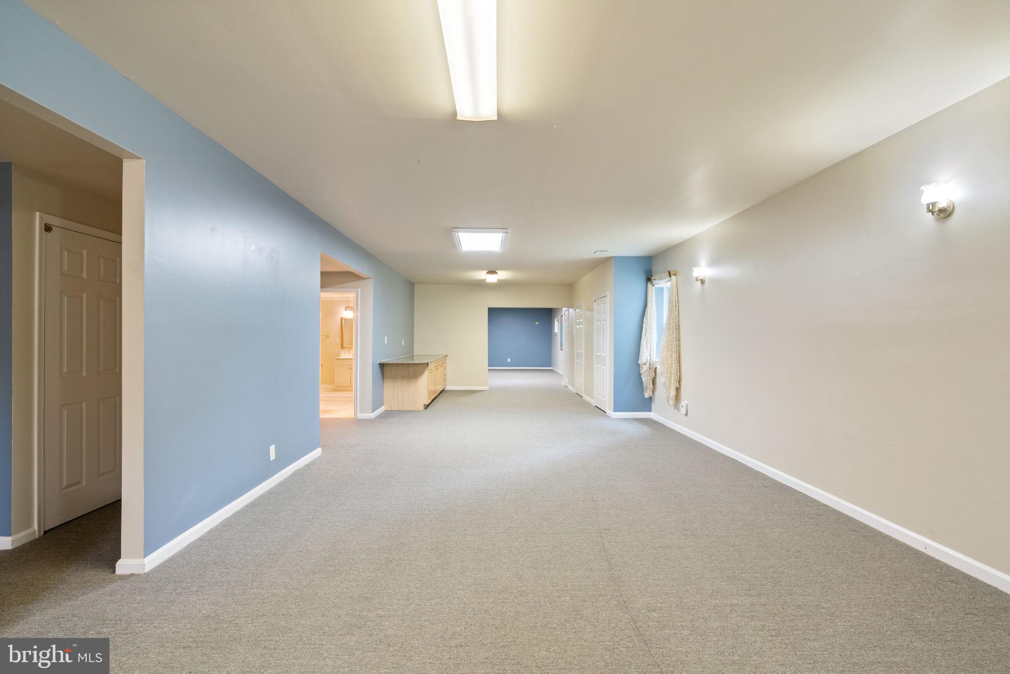 PT ROCKVILLE OUT RES. 3 - Residential