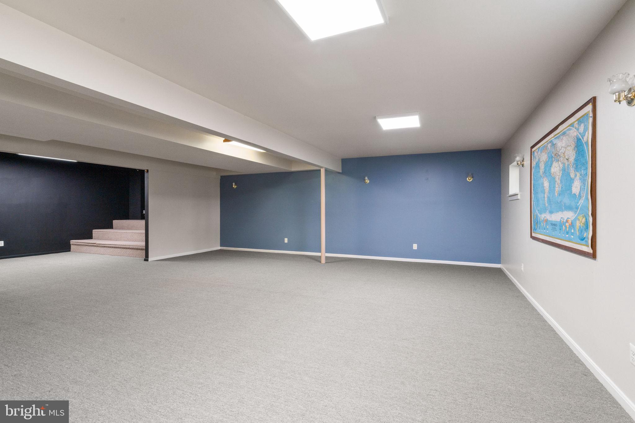 PT ROCKVILLE OUT RES. 3 - Residential