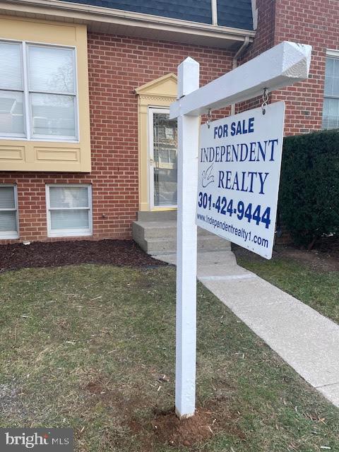 COLONY VILLAGE - Residential