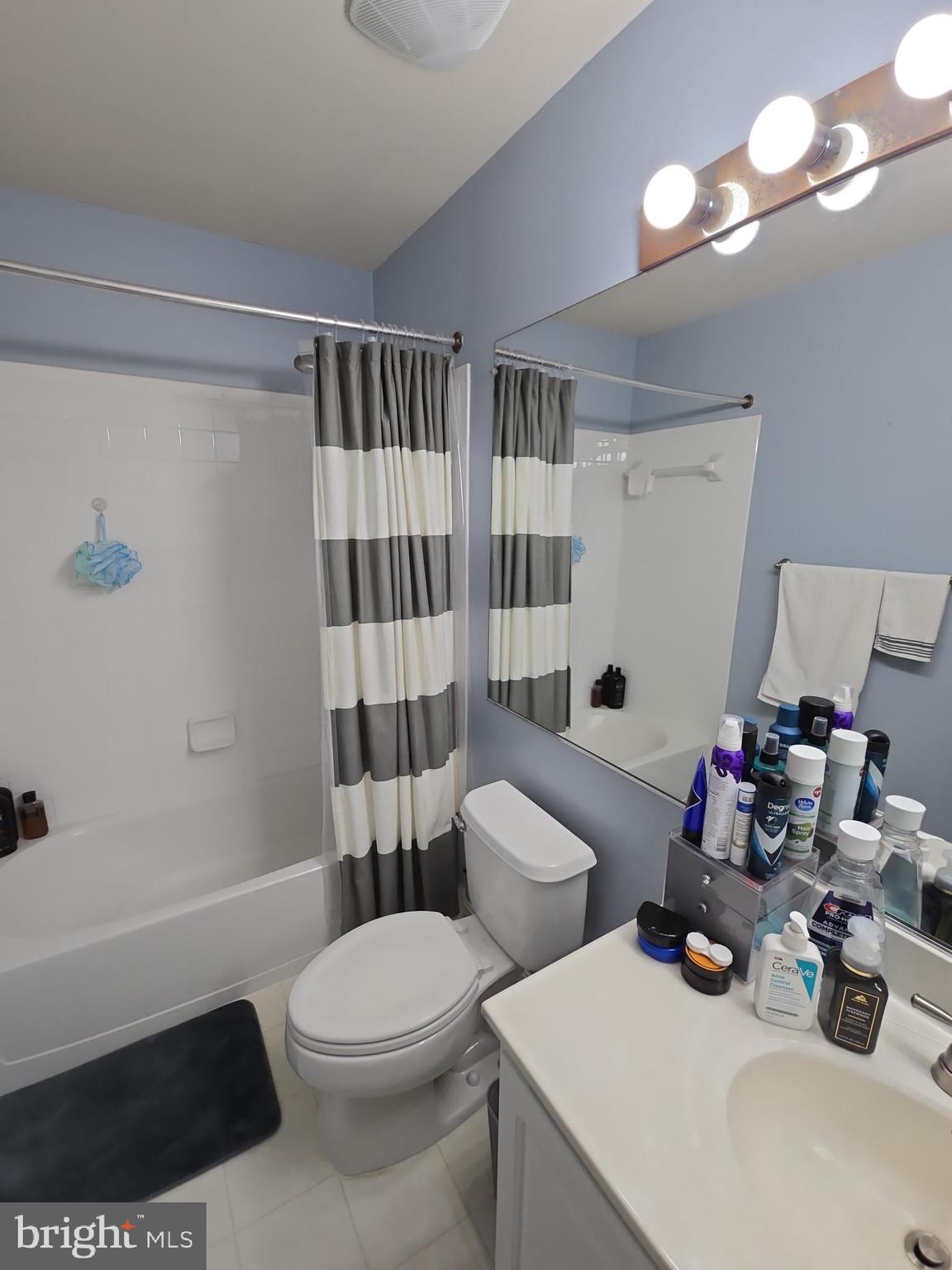 PEMBROOKE/VICTORY LAKES - Residential