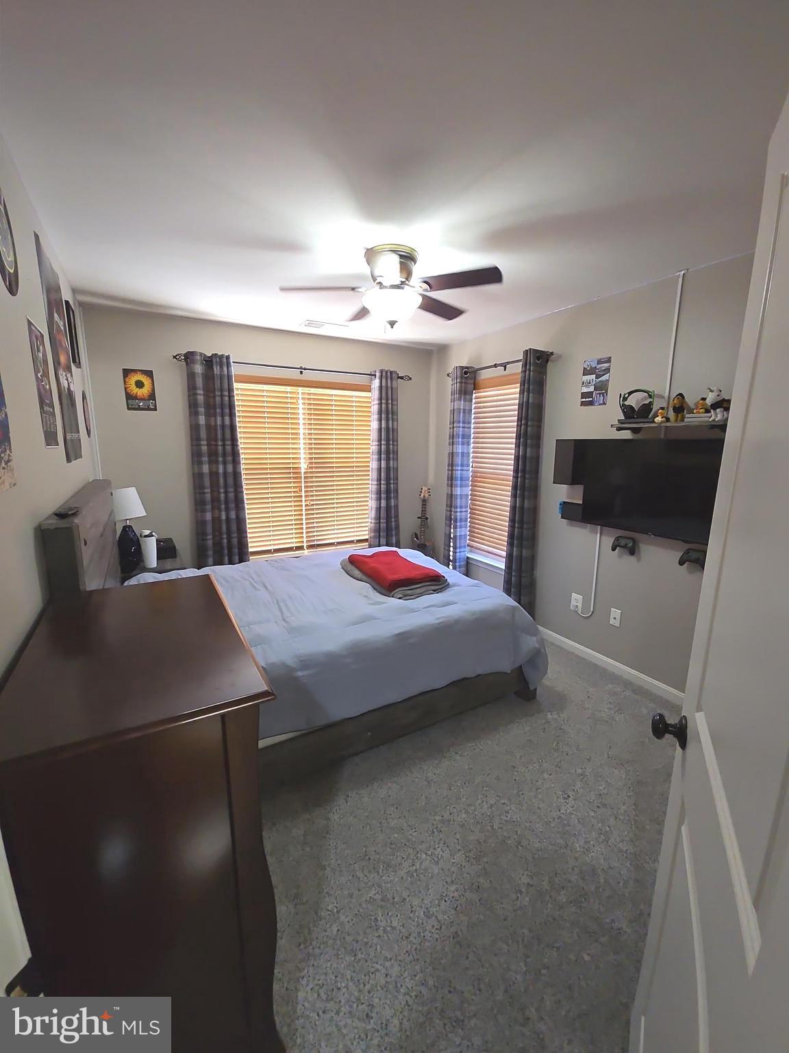 PEMBROOKE/VICTORY LAKES - Residential