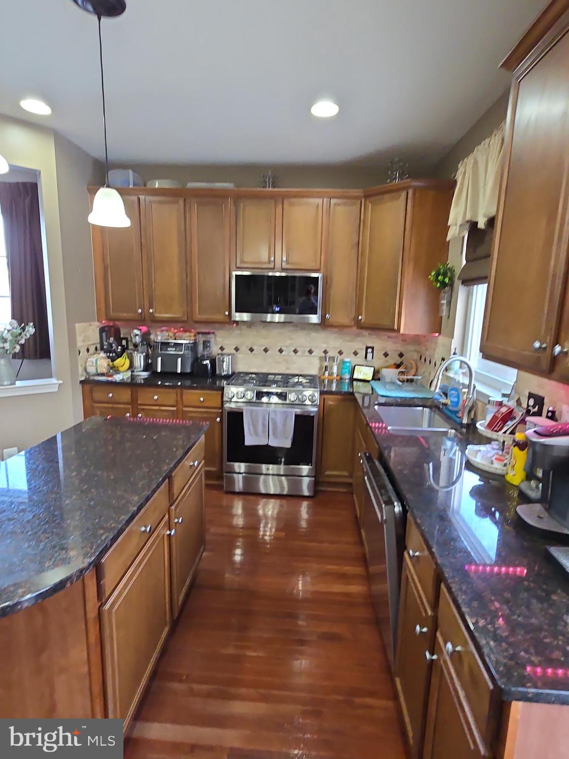 PEMBROOKE/VICTORY LAKES - Residential