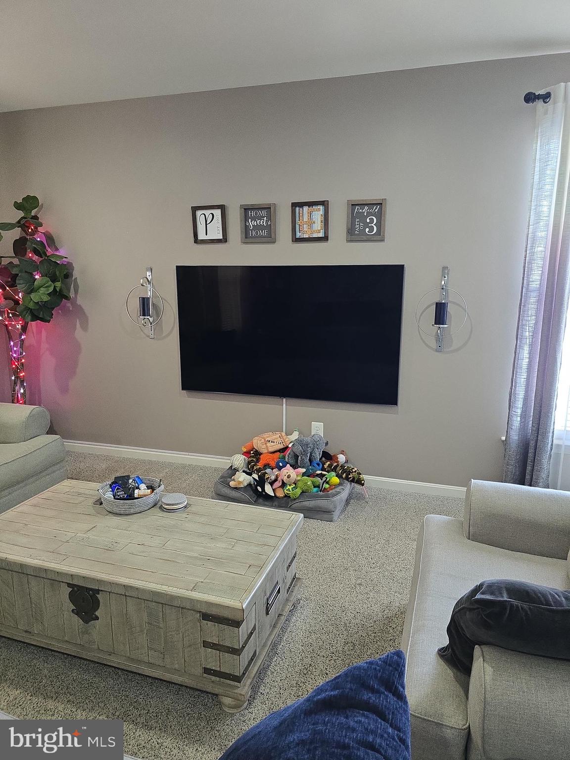 PEMBROOKE/VICTORY LAKES - Residential