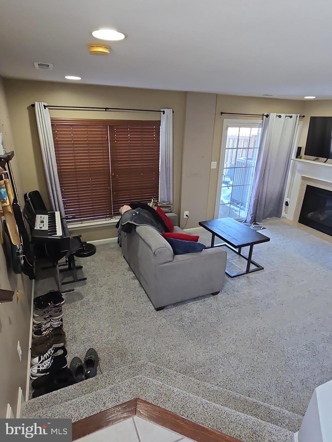 PEMBROOKE/VICTORY LAKES - Residential