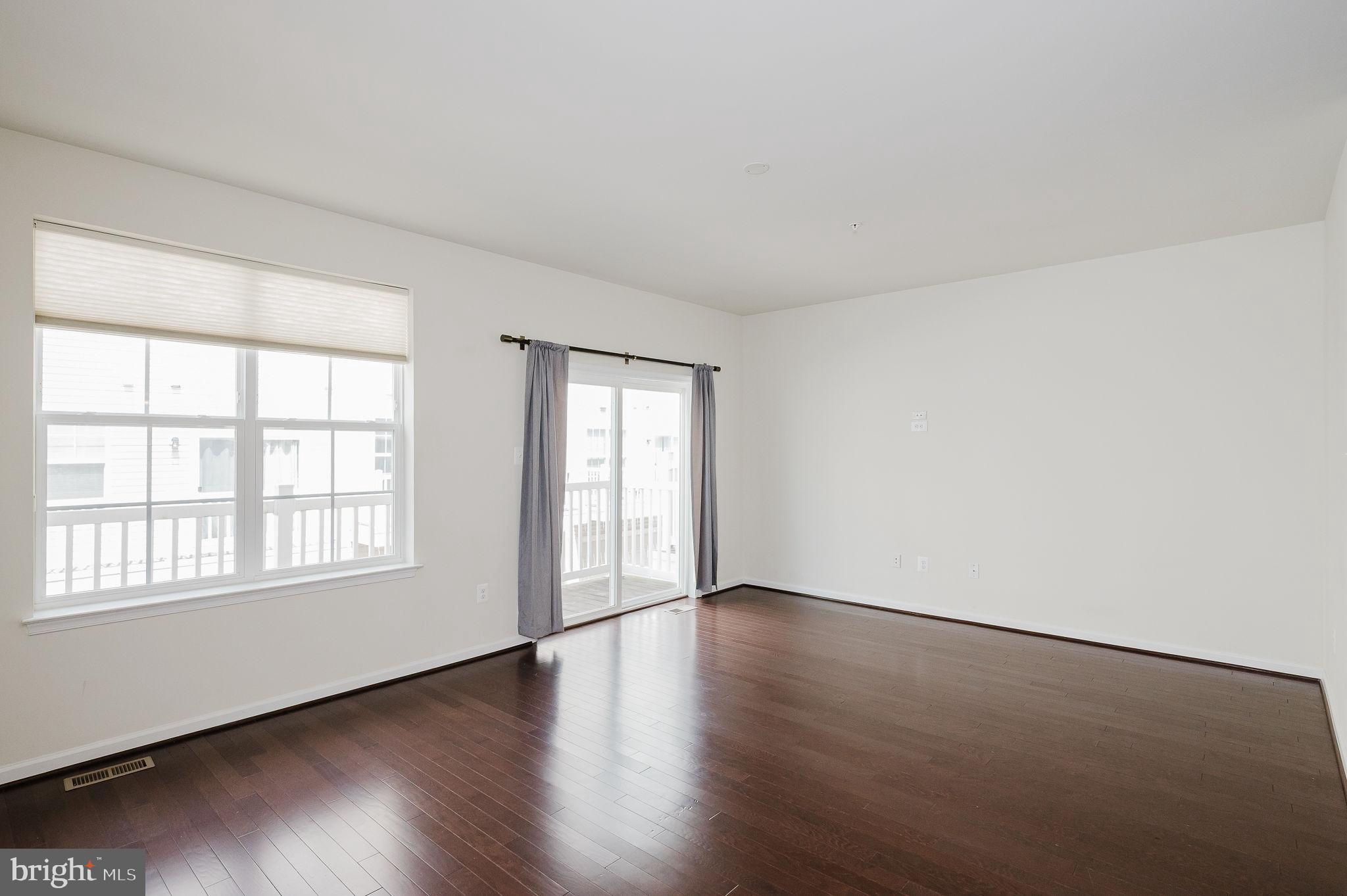 BRICK YARD STATION - Residential