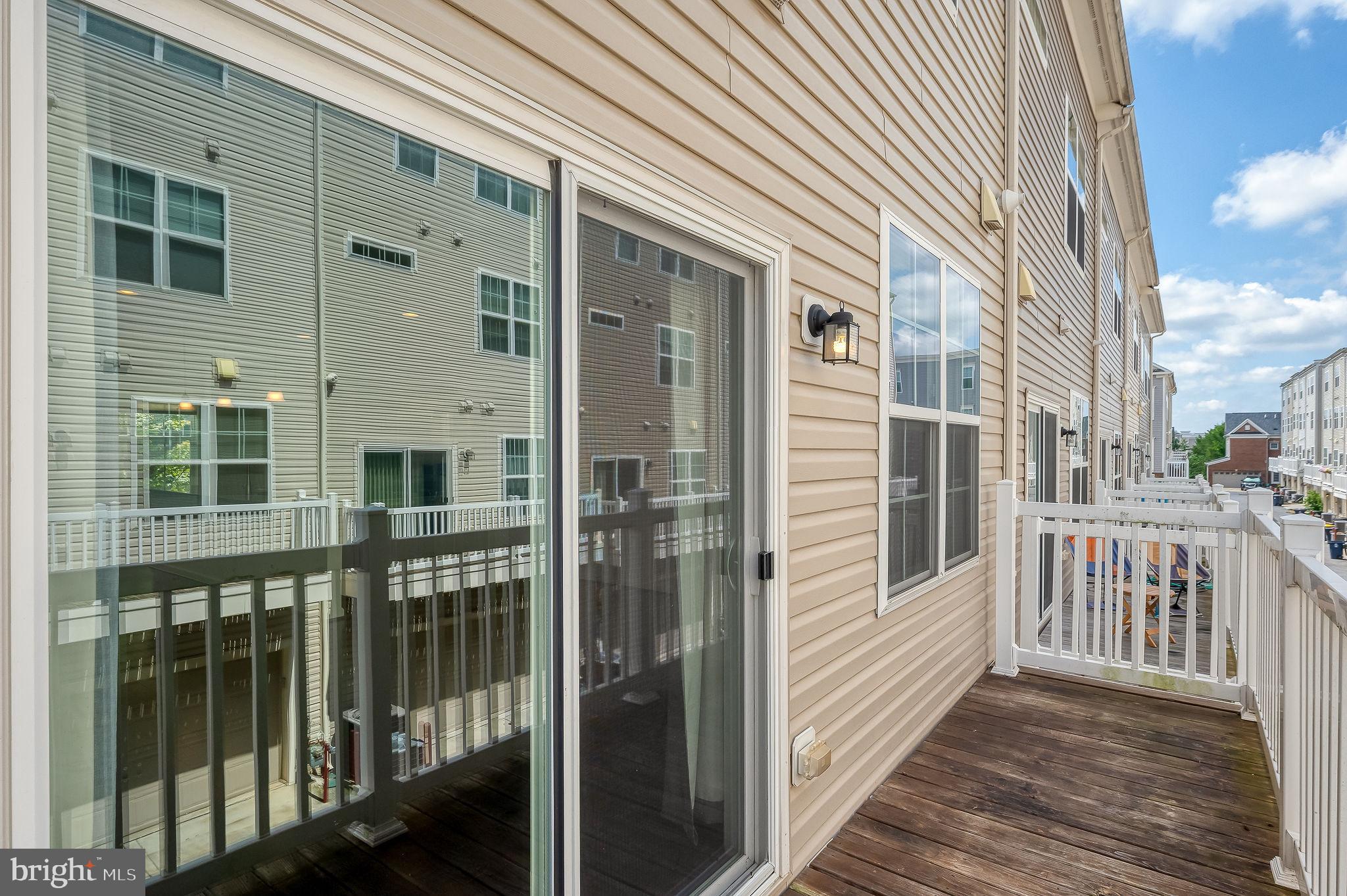 BRICK YARD STATION - Residential