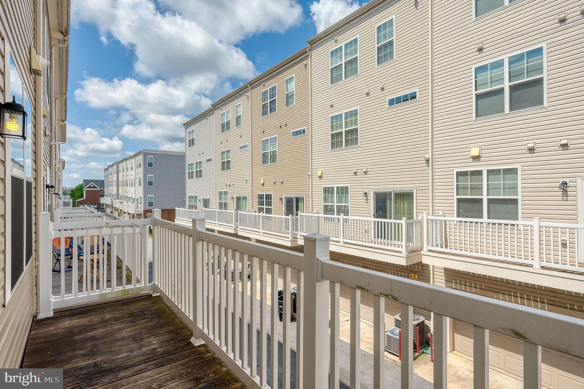 BRICK YARD STATION - Residential