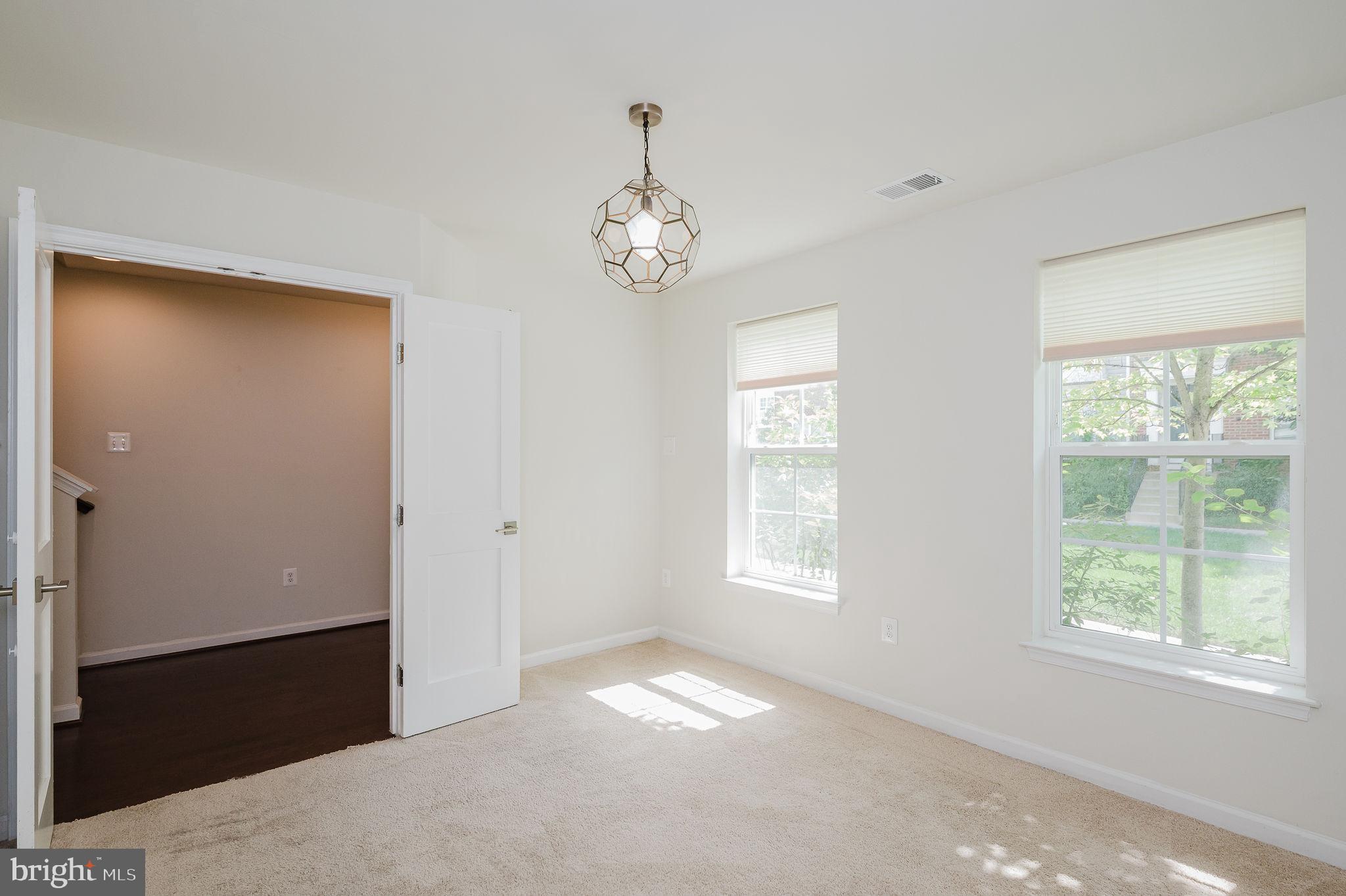 BRICK YARD STATION - Residential