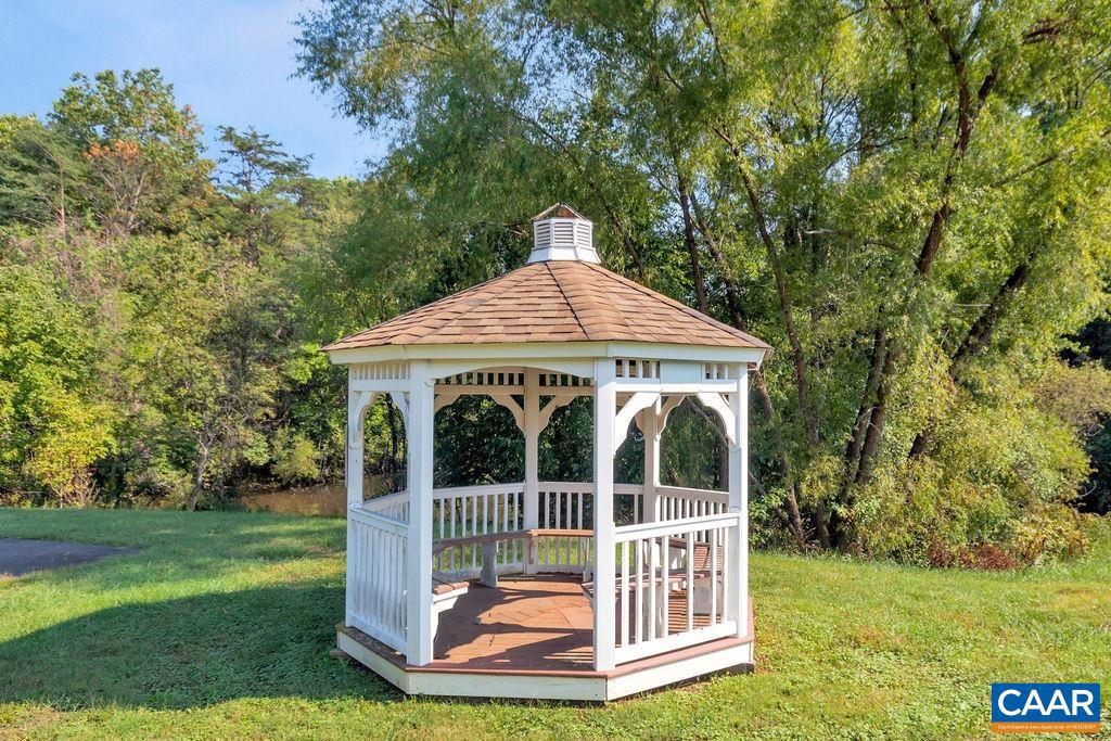 GRAYROCK - Residential