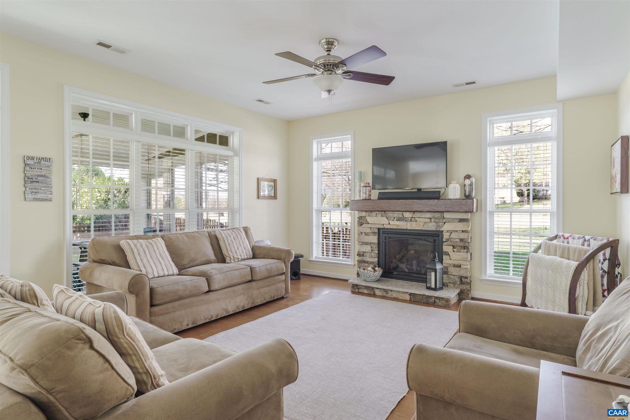 GRAYROCK - Residential