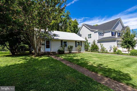 Homes For Rent - 1922 Anderson Road<br/> FALLS CHURCH, VA 22043