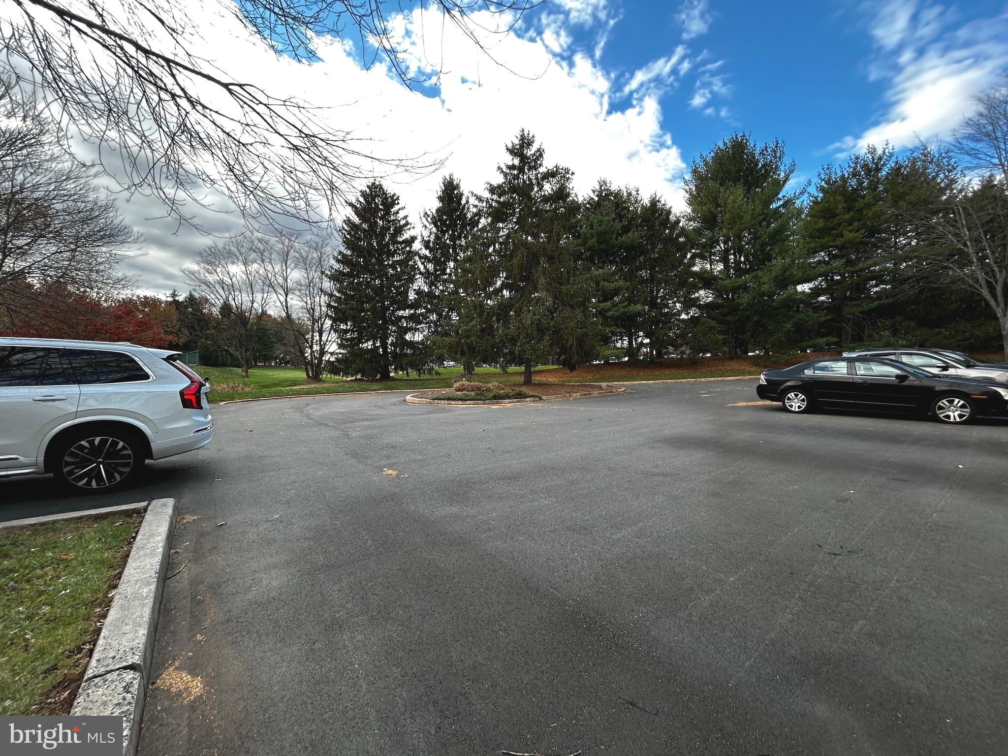 MONTGOMERY BROOKE - Residential Lease