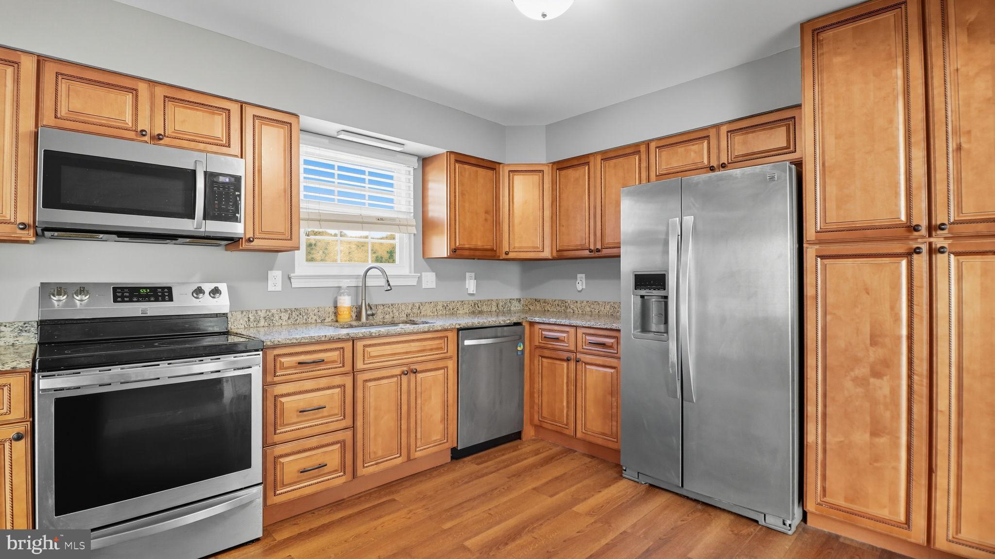 CAROLINE WOODS - Residential