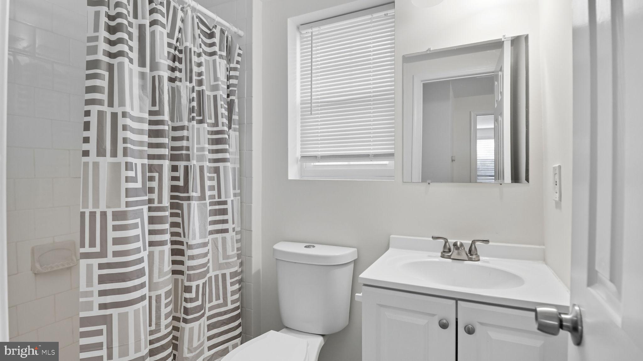 CAROLINE WOODS - Residential