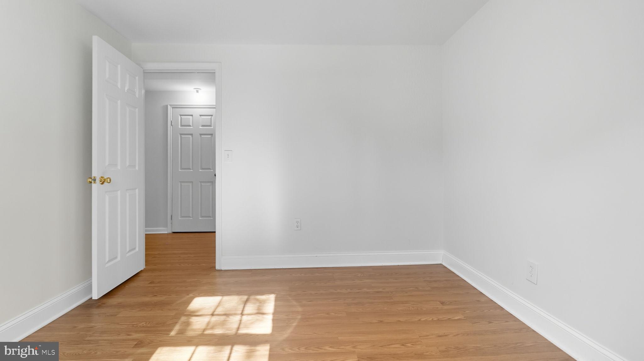 CAROLINE WOODS - Residential