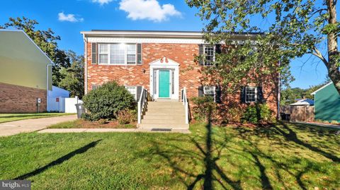 8136 COMET DRIVE FORT WASHINGTON MD 20744