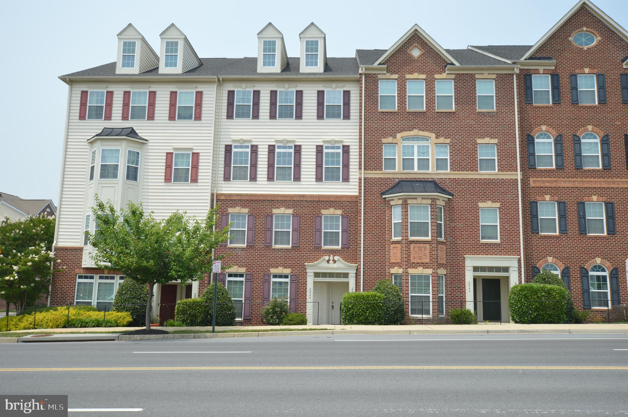 MARKET SQUARE - Residential Lease