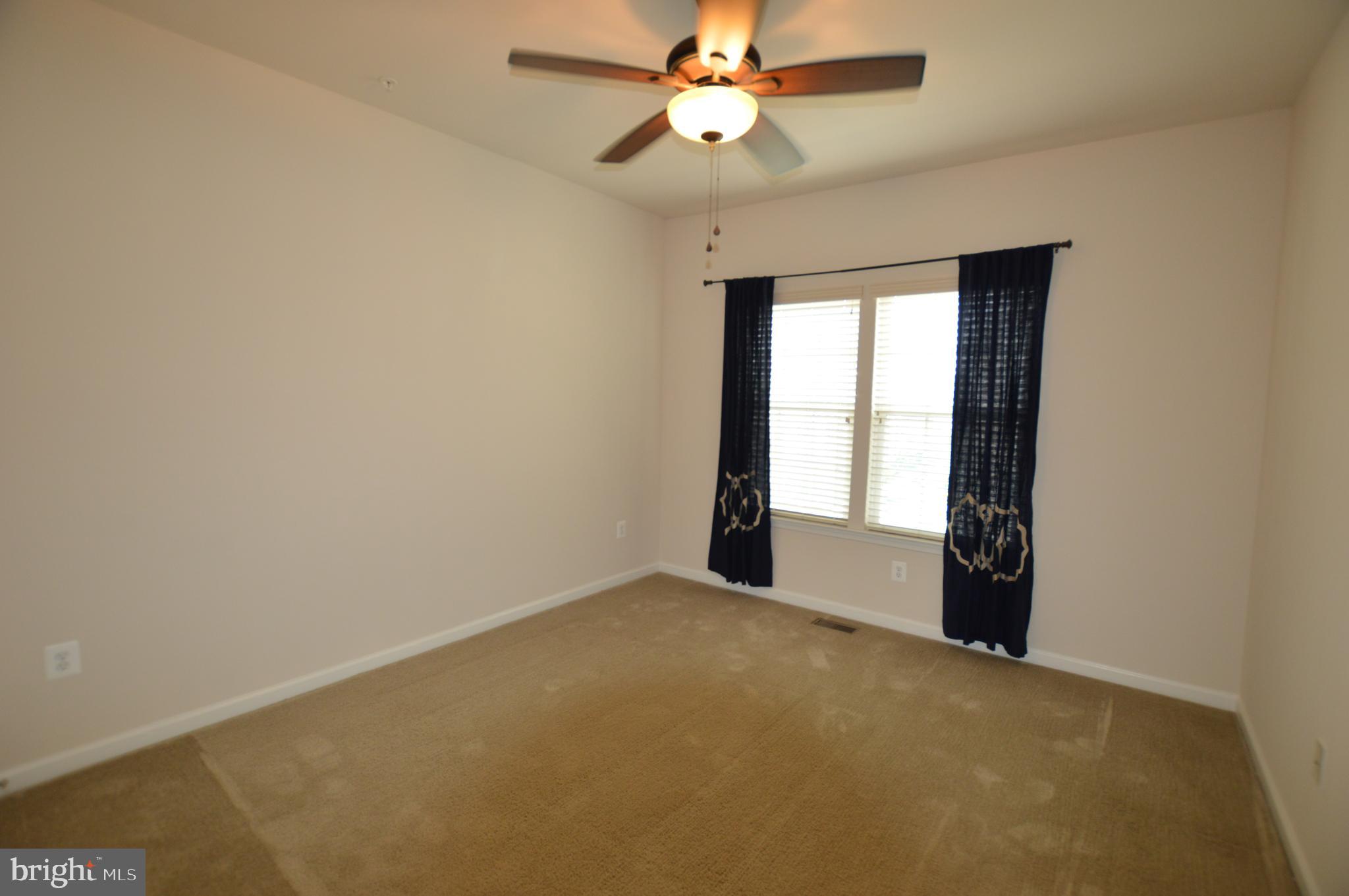 MARKET SQUARE - Residential Lease