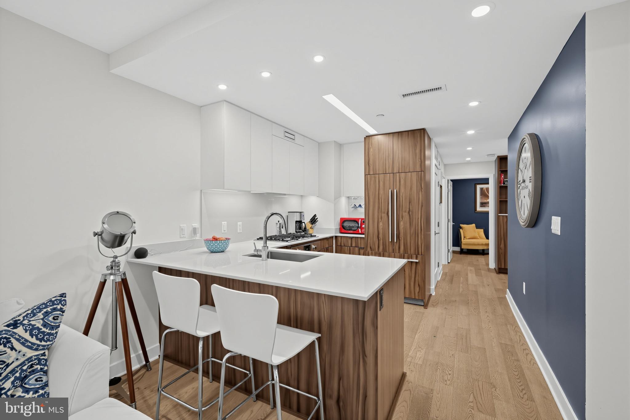 37 L STREET SE 401