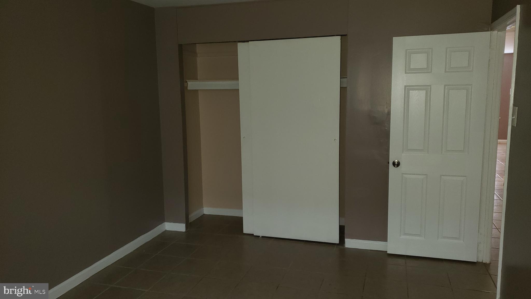 ASHTON-WOODENBRIDGE - Residential Lease