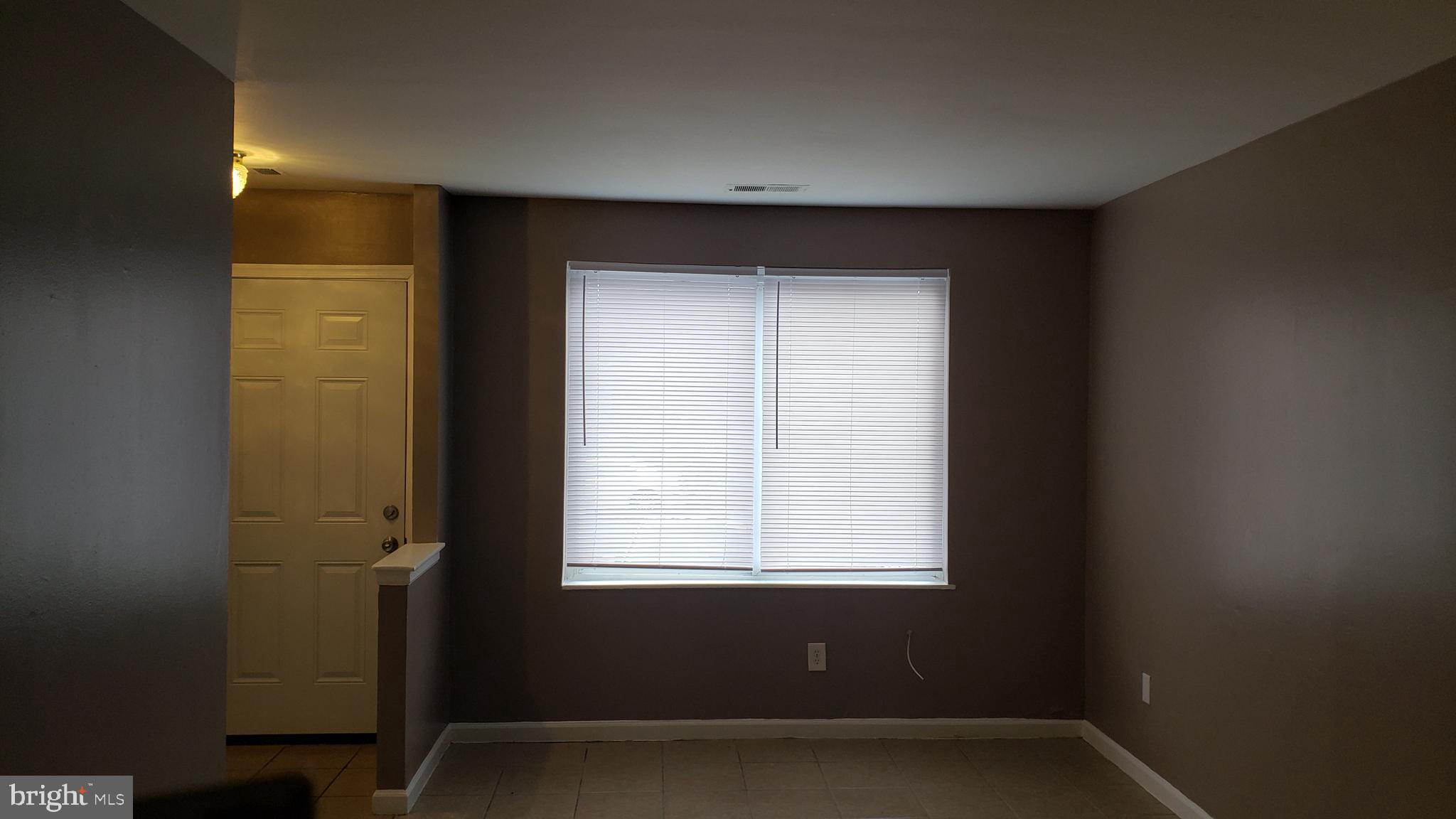 ASHTON-WOODENBRIDGE - Residential Lease