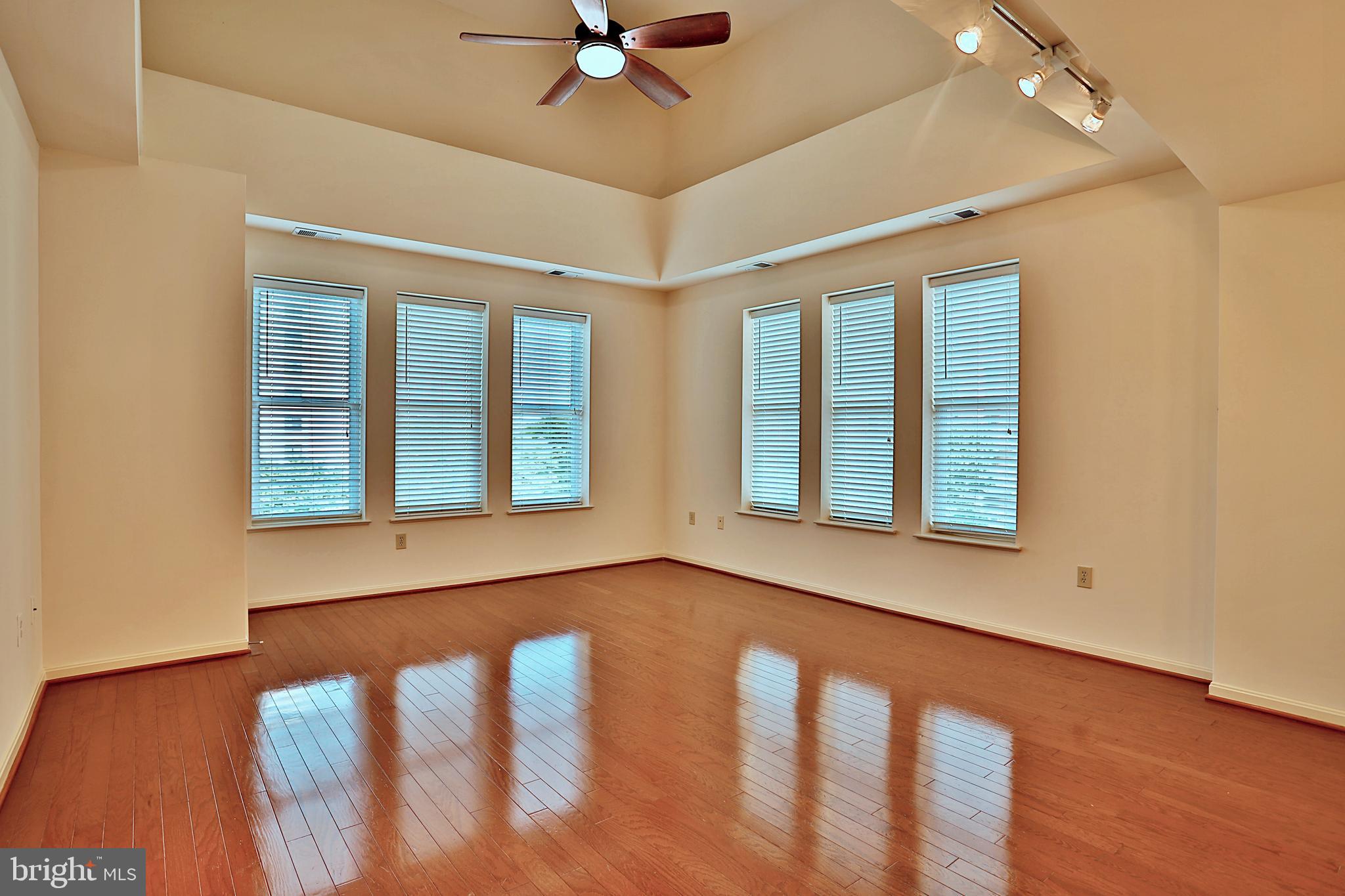 2655 PROSPERITY AVENUE 438