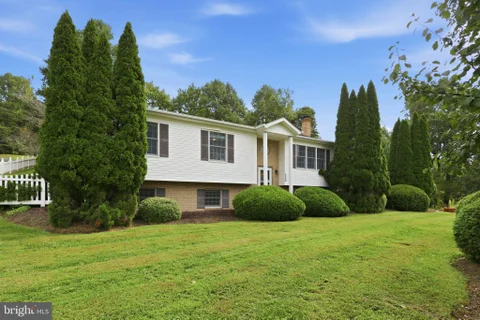 4507 Remount Road, Front Royal, VA 22630 - #: VAWR2015454