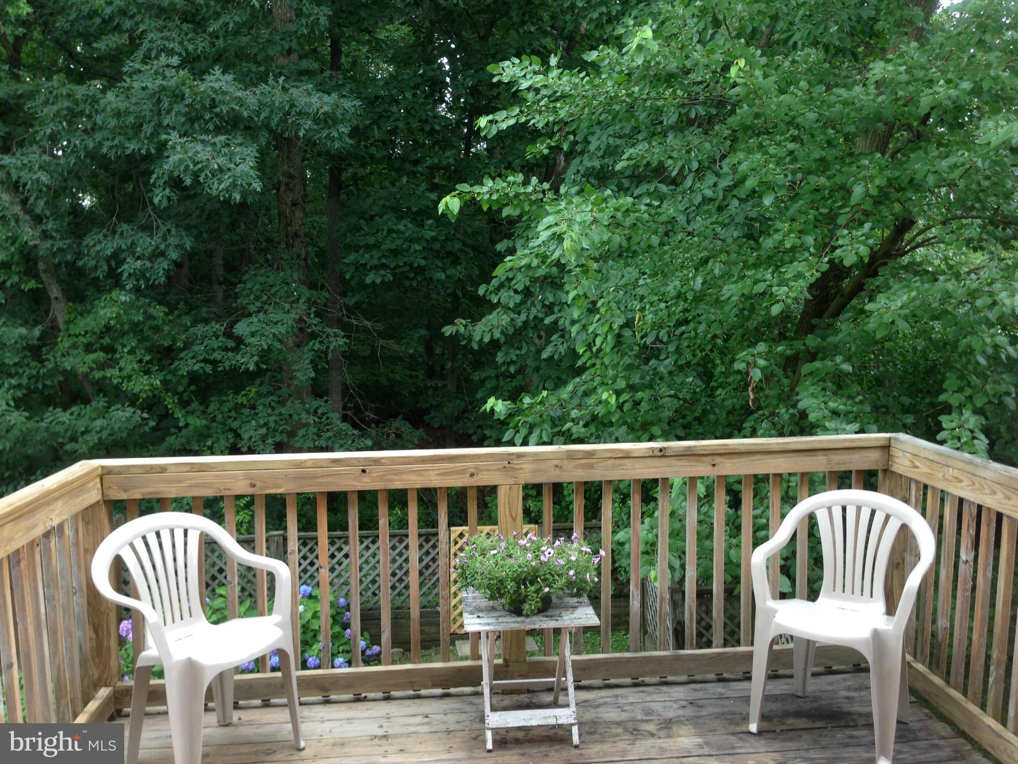 TOWN & COUNTRY APARTMENTS CARNEY - Residential