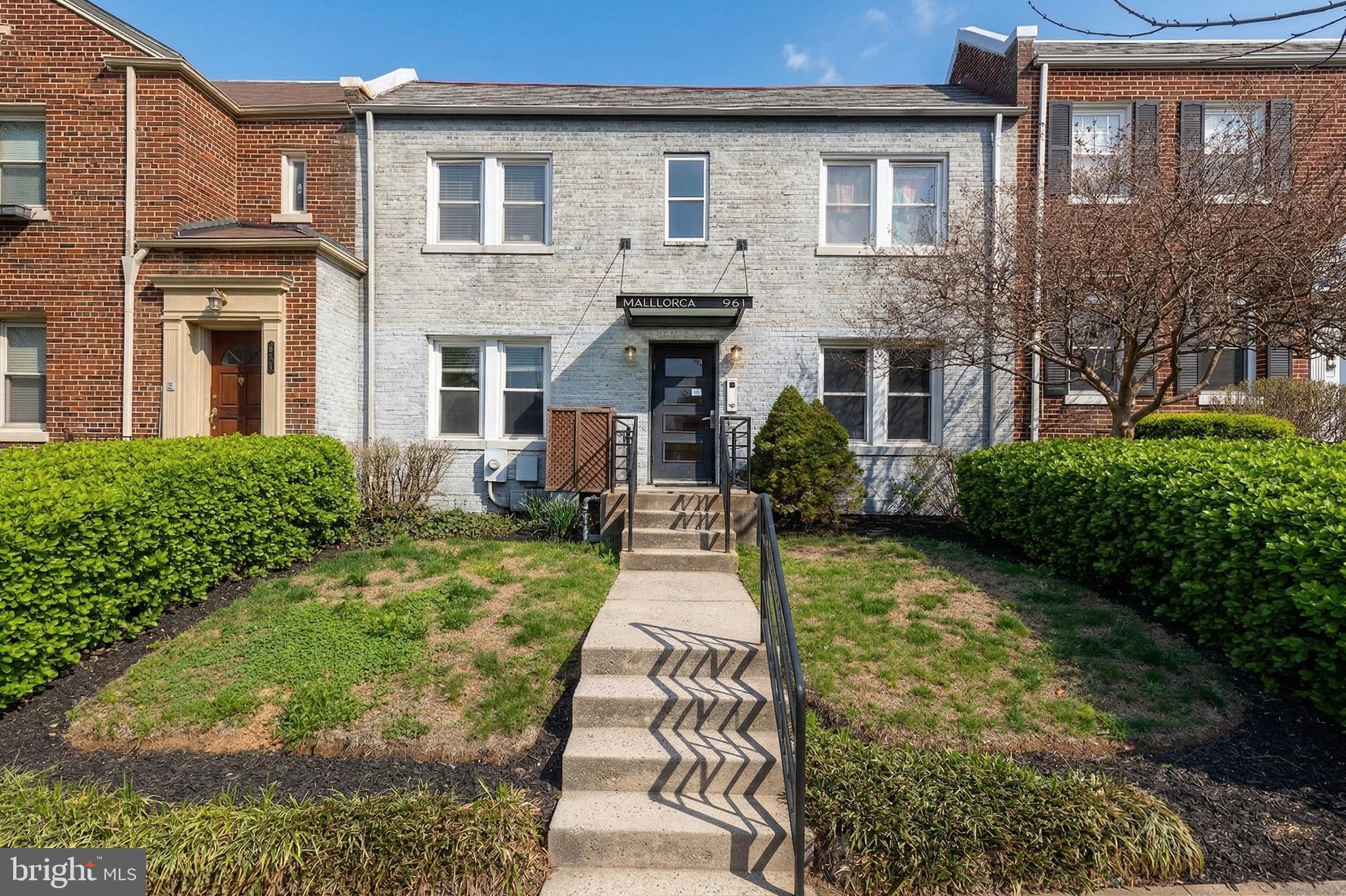 961 RANDOLPH STREET NW 1