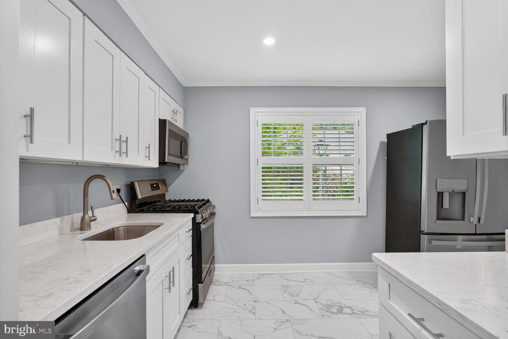 PLYMOUTH GARDENS - Residential
