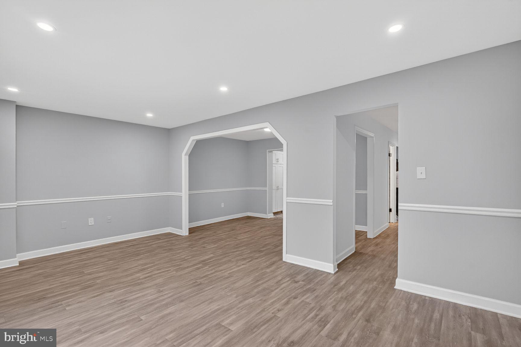 PLYMOUTH GARDENS - Residential