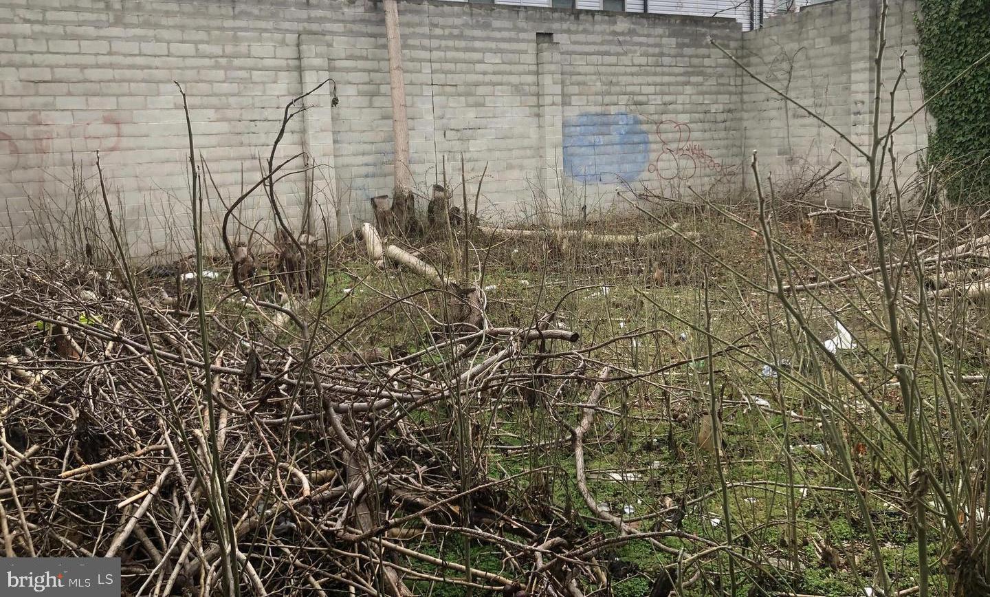 1323-1329 LAMBERT SHOAL S