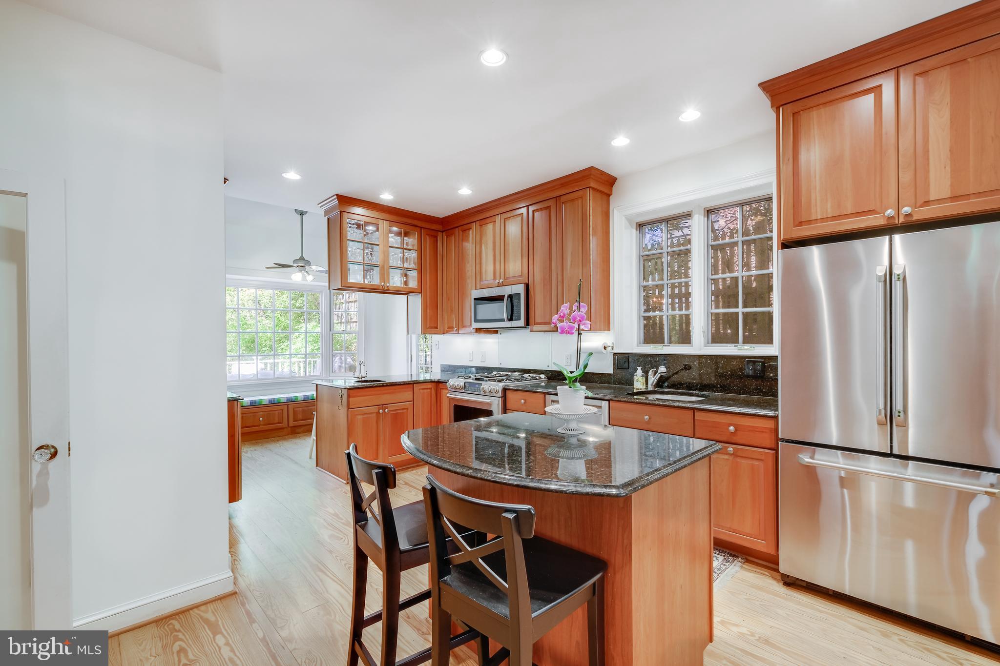 FOREST HILLS - Residential